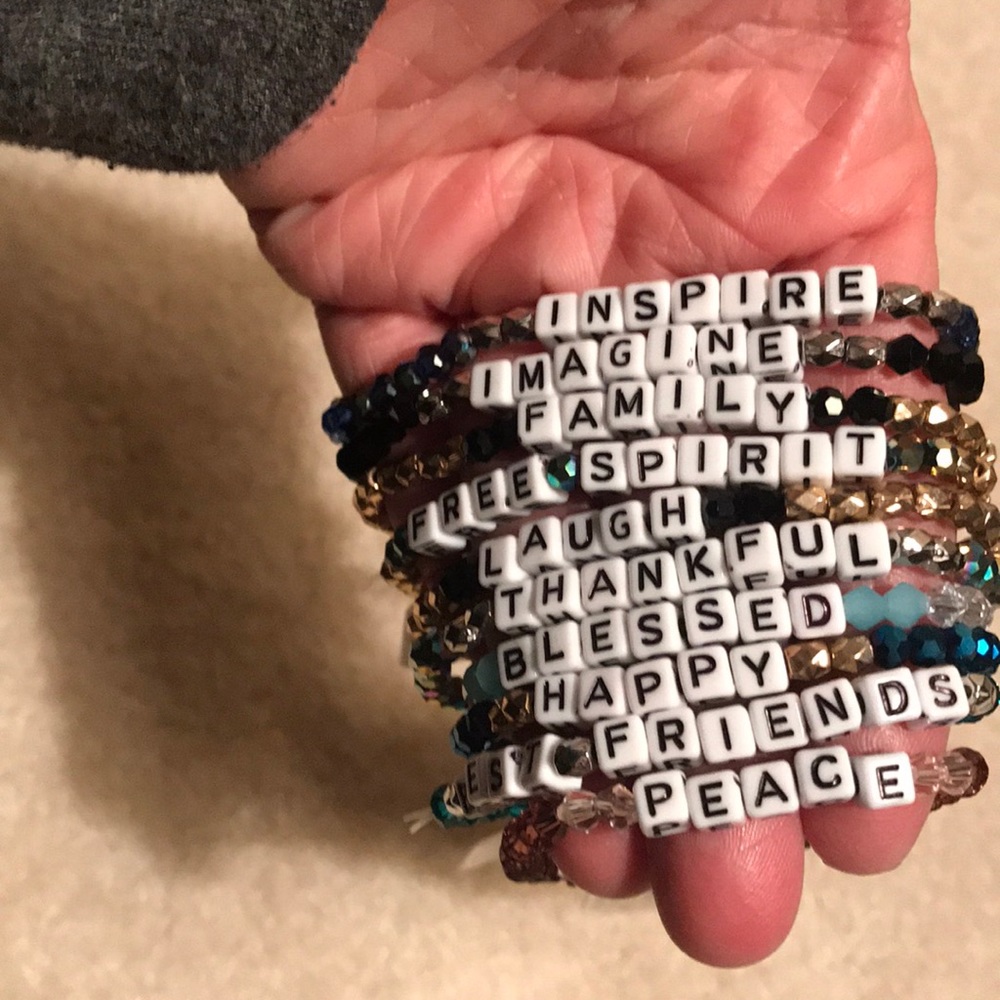10 beautiful bead bracelets with sayings